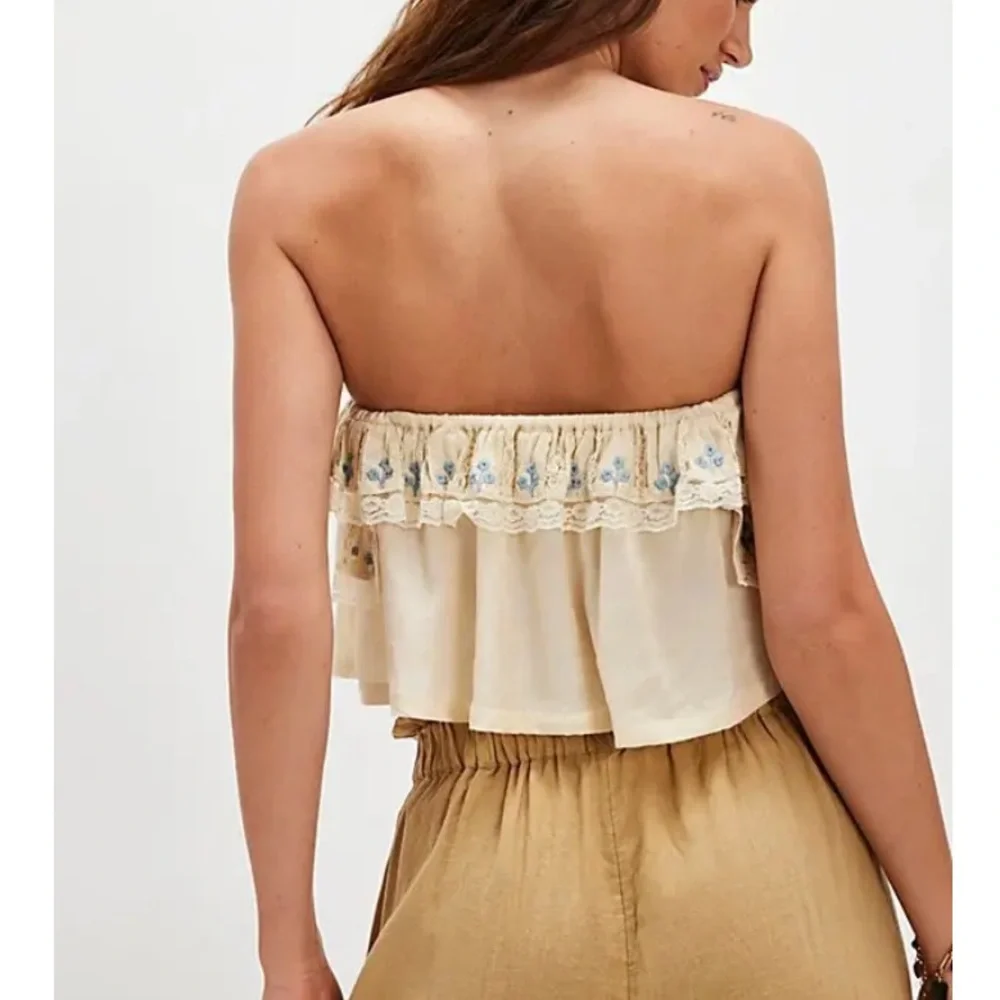 NWOT Tailia embroidered tube top by Free People in size XL